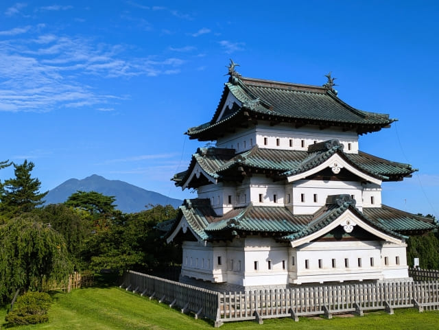 Hirosaki-Castle-Exterior