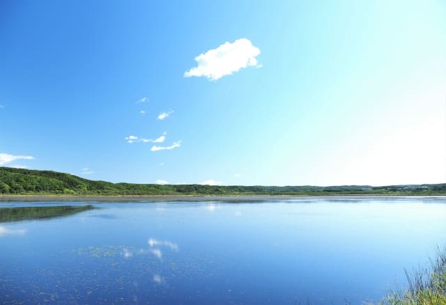Lake Takkobu panoramic view