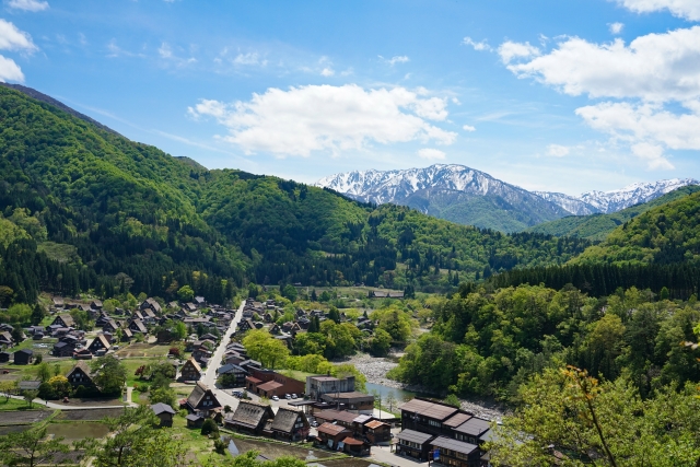 Local craft shops in Shirakawa Village