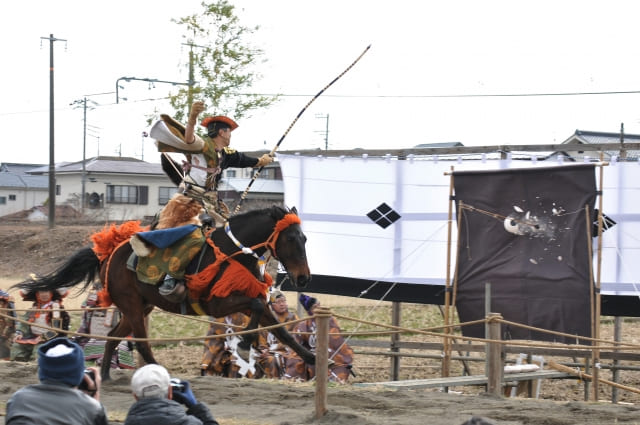 Yabusame (horseback archery) at Tsurugaoka Hachimangu